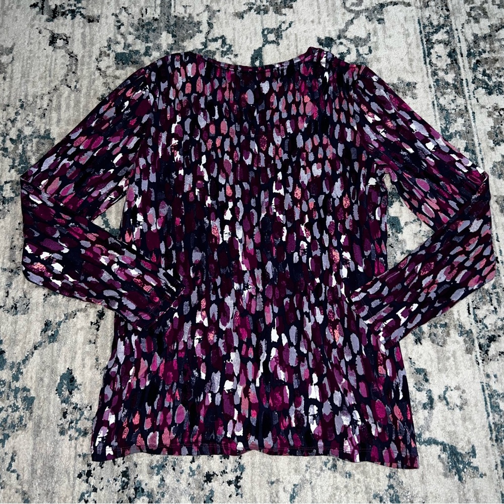Chicos Abstract Top - Picture 4 of 5